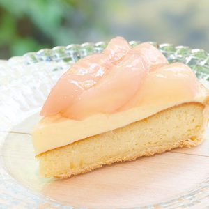 白桃タルトのカットケーキ