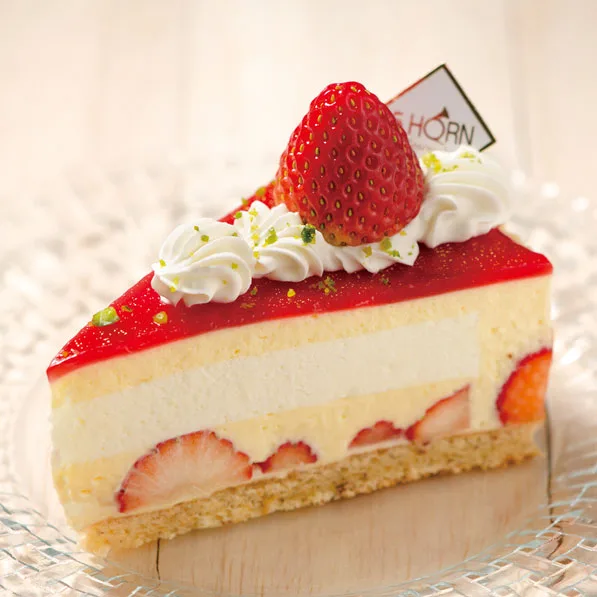 【３月のおすすめケーキ】苺のフレジェ